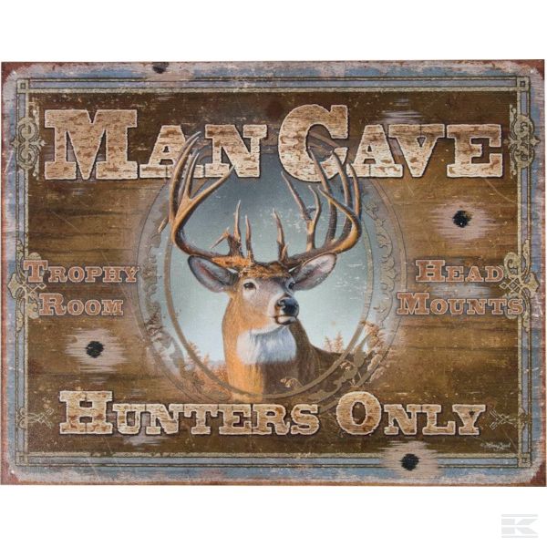 TTF0154 +Wall sign "Hunters only"