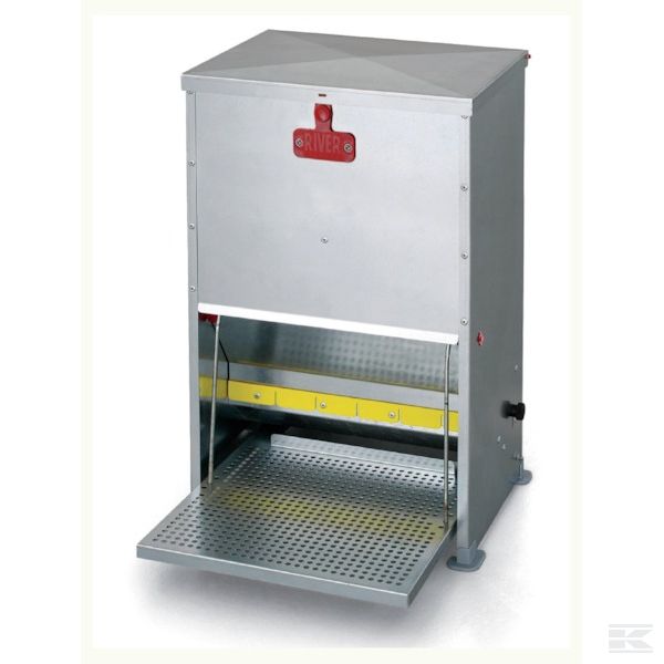 7027210 +Treadle feeder 28 liters