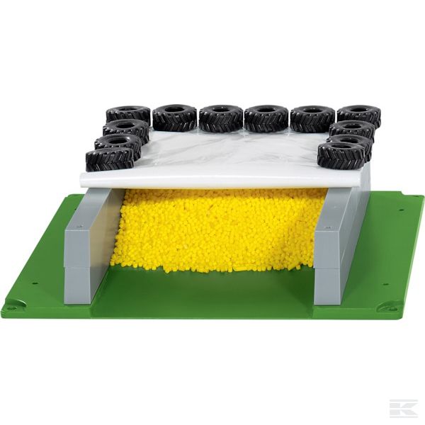 S05606 +Silage clamp with cover